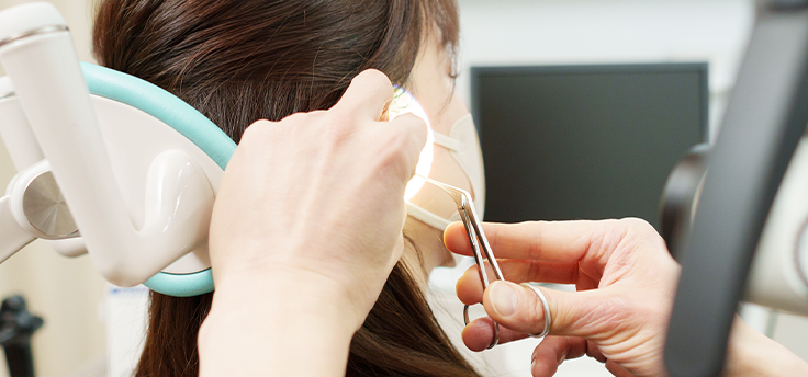 耳管開放症に対する耳管ピン挿入術難治性の疾患にも対応しています。